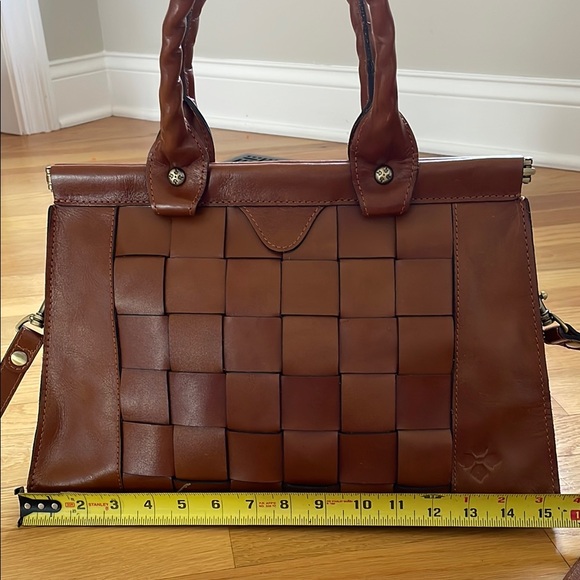 Patricia Nash Brown Leather Shoulder Bag Woven Design and magnetic closure - Picture 2 of 7